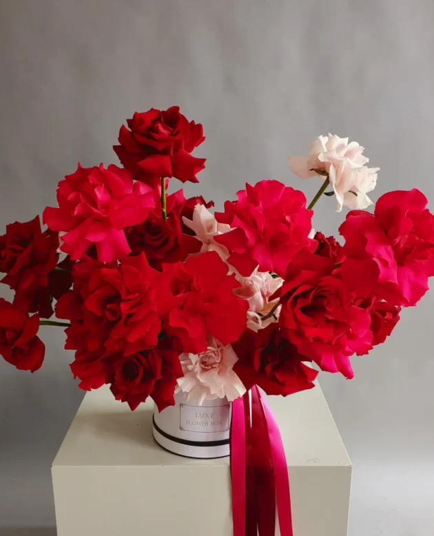 Be mine! French Style Roses trio